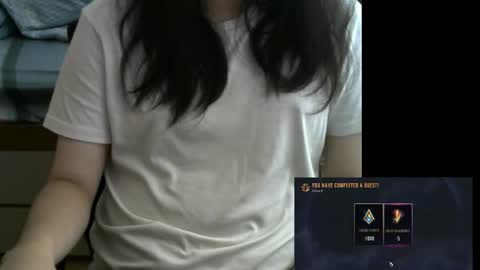 Snapshot of nayutafd chatting on 12, 10, 2025 nayutafd online show from 12, 10, 2025