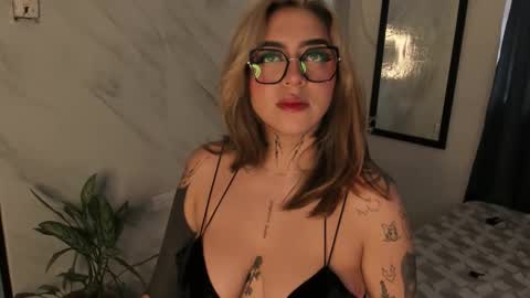 nazzz10 online show from 28, 3, 2026