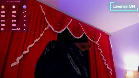 Snapshot of ncyhotxx chatting on 18, 11, 2025 ncyhotxx online show from 18, 11, 2025