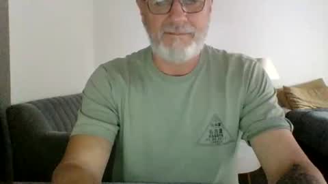 neckdown12 online show from 28, 2, 2026