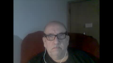 Snapshot of needlesslove chatting on 17, 2, 2025 Tom online show from 17, 2, 2025