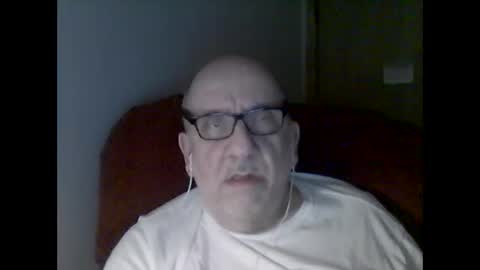 Snapshot of needlesslove chatting on 10, 1, 2026 Tom online show from 10, 1, 2026