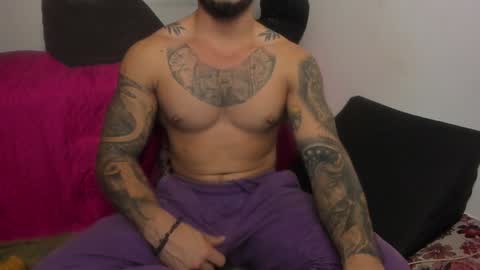 Snapshot of neeii chatting on 5, 2, 2025 Nei turn green online show from 5, 2, 2025