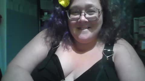 Snapshot of neekie88 chatting on 8, 8, 2026 neekie88 online show from 8, 8, 2026
