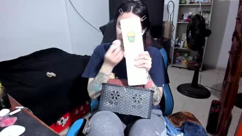 Geek Nicole    im Neeko UwU online show from 2, 6, 2026
