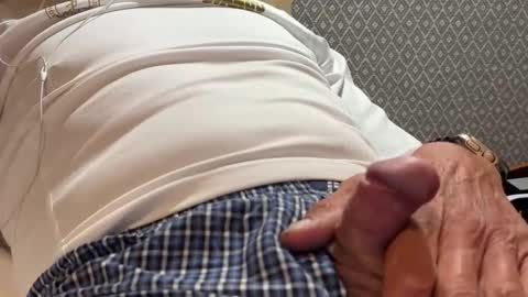 nefertiti_25 online show from 17, 10, 2025