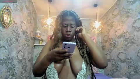 Nefer  online show from 27, 9, 2025