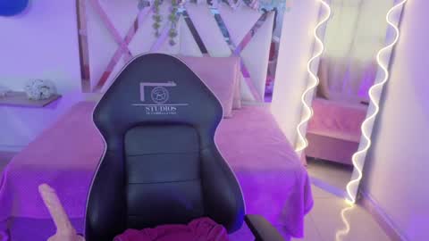 NEFTIS  online show from 7, 4, 2026