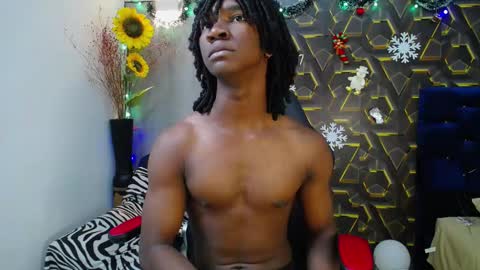 Snapshot of negga_cum chatting on 28, 11, 2025 NEGGA online show from 28, 11, 2025