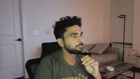 Snapshot of neilsing chatting on 27, 9, 2025 neil online show from 27, 9, 2025