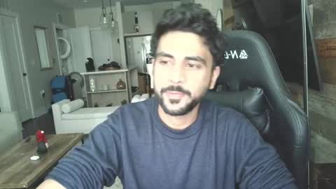 Snapshot of neilsing chatting on 8, 4, 2026 neil online show from 8, 4, 2026