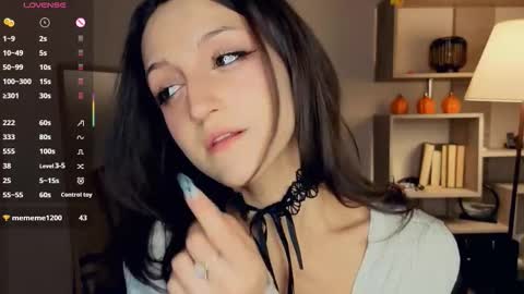 Vicky and Beatrice online show from 18, 2, 2026