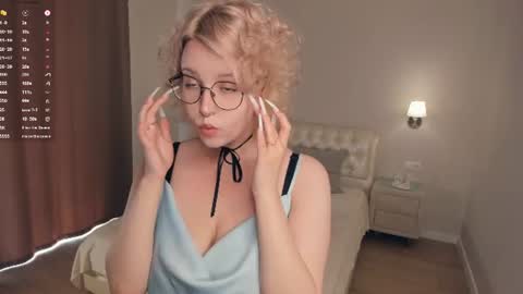 nelly_gloss online show from 17, 7, 2026