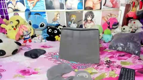Snapshot of neneriko666 chatting on 11, 1, 2025 Ariana Unicorn Pics Videos click Show More online show from 11, 1, 2025