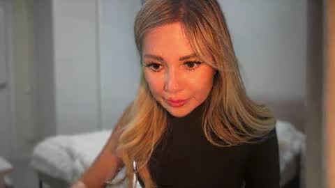 NensySafrons online show from 11, 4, 2026