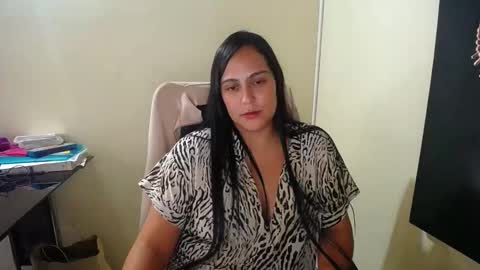 Snapshot of neny445 chatting on 10, 12, 2024 kelly lopez online show from 10, 12, 2024