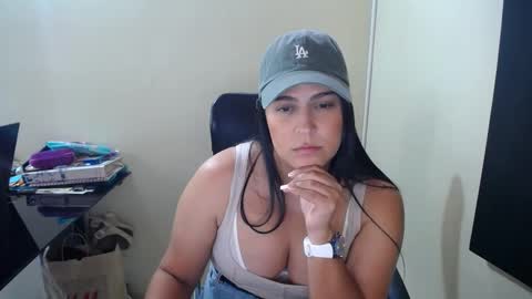 Snapshot of neny445 chatting on 3, 2, 2025 kelly lopez online show from 3, 2, 2025