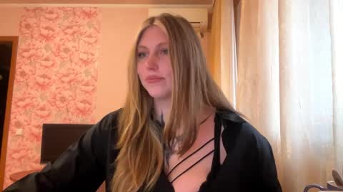 Snapshot of neomimaddern chatting on 16, 4, 2026 neomimaddern online show from 16, 4, 2026