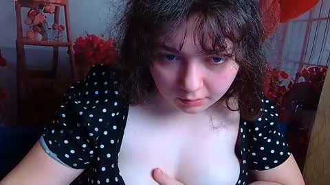 Snapshot of neonilalisova chatting on 15, 2, 2026 NeonilaLisova online show from 15, 2, 2026