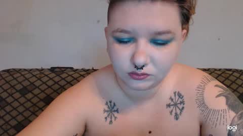 Snapshot of neriphine chatting on 27, 11, 2025 Neriphine online show from 27, 11, 2025