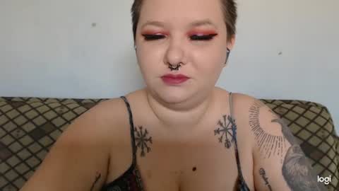 Snapshot of neriphine chatting on 9, 7, 2026 Neriphine online show from 9, 7, 2026
