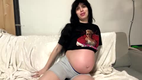 NessaLovesYouMore online show from 8, 3, 2025