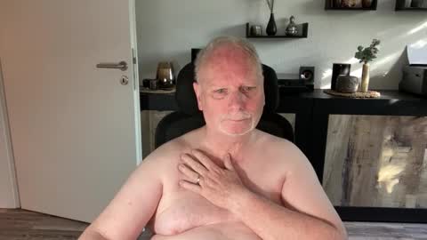 Snapshot of nettermann1968 chatting on 28, 5, 2026 nettermann1968 online show from 28, 5, 2026