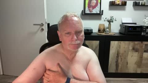 Snapshot of nettermann1968 chatting on 22, 7, 2026 nettermann1968 online show from 22, 7, 2026