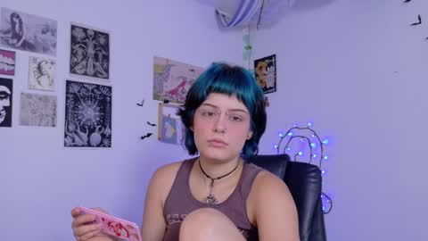 Snapshot of neurotic_witch chatting on 14, 2, 2026 Mar online show from 14, 2, 2026