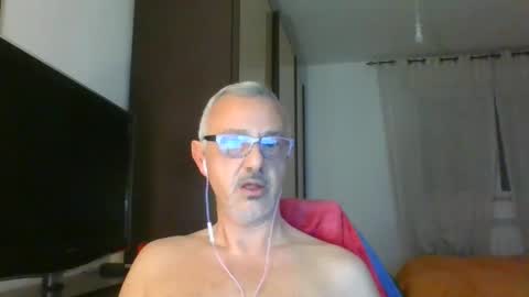 Snapshot of nevenerabis chatting on 8, 12, 2024 nevenerabis online show from 8, 12, 2024