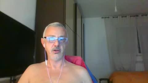 Snapshot of nevenerabis chatting on 9, 12, 2024 nevenerabis online show from 9, 12, 2024