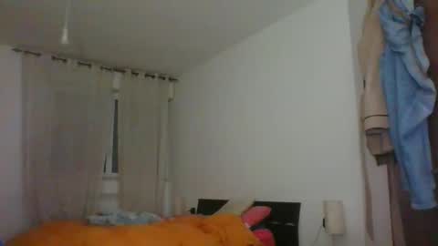 Snapshot of nevenerabis chatting on 23, 12, 2024 nevenerabis online show from 23, 12, 2024
