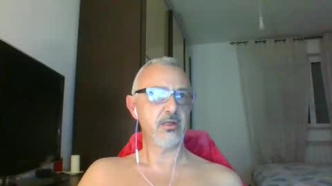 Snapshot of nevenerabis chatting on 7, 1, 2025 nevenerabis online show from 7, 1, 2025
