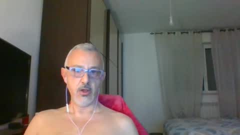 Snapshot of nevenerabis chatting on 7, 1, 2025 nevenerabis online show from 7, 1, 2025