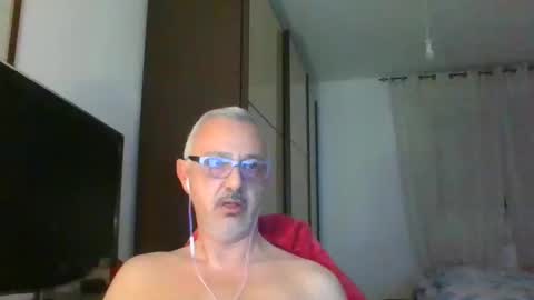 Snapshot of nevenerabis chatting on 17, 1, 2025 nevenerabis online show from 17, 1, 2025