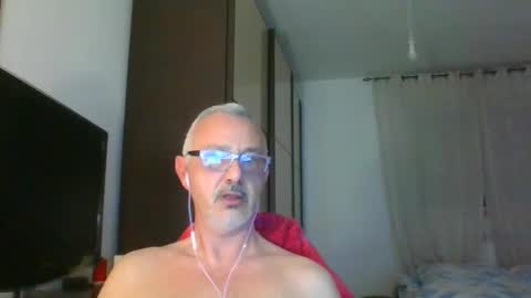 Snapshot of nevenerabis chatting on 18, 1, 2025 nevenerabis online show from 18, 1, 2025
