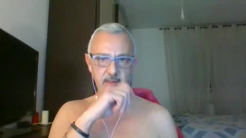 Snapshot of nevenerabis chatting on 25, 1, 2025 nevenerabis online show from 25, 1, 2025
