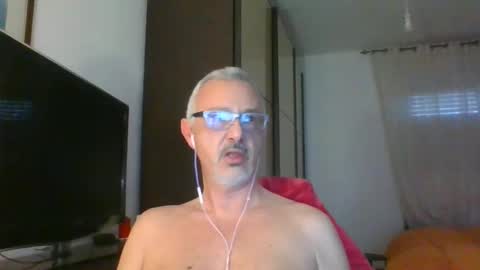 Snapshot of nevenerabis chatting on 10, 2, 2025 nevenerabis online show from 10, 2, 2025