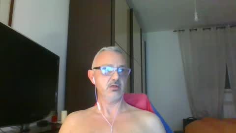Snapshot of nevenerabis chatting on 17, 2, 2025 nevenerabis online show from 17, 2, 2025