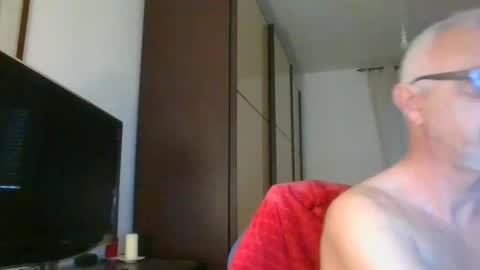 Snapshot of nevenerabis chatting on 6, 3, 2025 nevenerabis online show from 6, 3, 2025