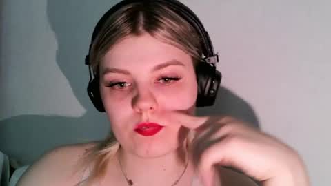 Snapshot of never_enoughh chatting on 23, 6, 2026 never_enoughh online show from 23, 6, 2026