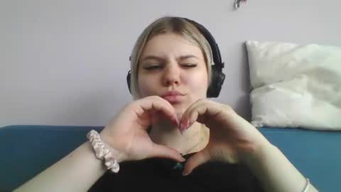 Snapshot of never_enoughh chatting on 2, 7, 2026 never_enoughh online show from 2, 7, 2026
