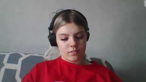 Snapshot of never_enoughh chatting on 18, 7, 2026 never_enoughh online show from 18, 7, 2026