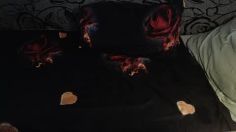 Snapshot of new_milf chatting on 11, 6, 2026 Lilly online show from 11, 6, 2026