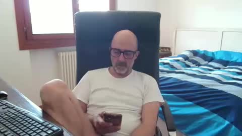 simi online show from 11, 4, 2026