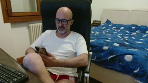 Snapshot of new_simi_74 chatting on 21, 4, 2026 simi online show from 21, 4, 2026