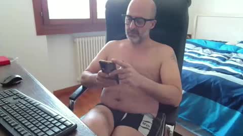 Snapshot of new_simi_74 chatting on 9, 5, 2026 simi online show from 9, 5, 2026