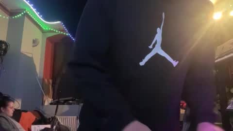 Snapshot of newcouple2023 chatting on 17, 11, 2025 newguy2025 online show from 17, 11, 2025