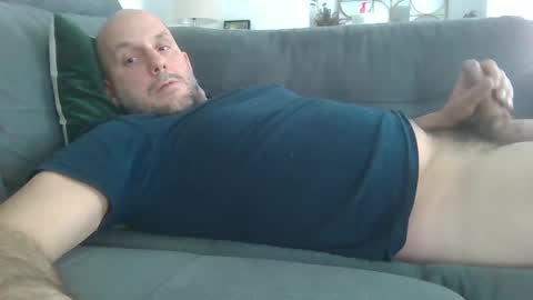 Snapshot of newicartman chatting on 7, 3, 2025 newicartman online show from 7, 3, 2025