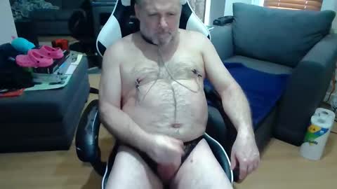 Snapshot of newvvorld chatting on 10, 4, 2026 NewWorld online show from 10, 4, 2026